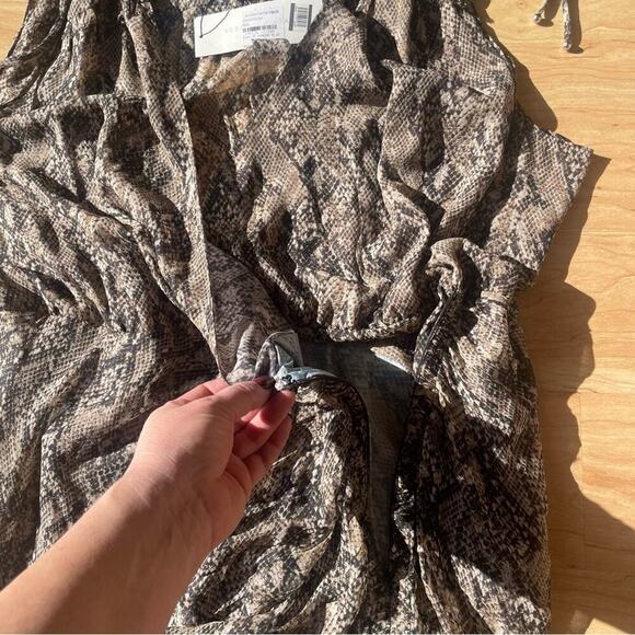 |Veronica Beard| Teagan Silk Dress Snakeskin Print Size 20* NWT Plus Size - Picture 4 of 9